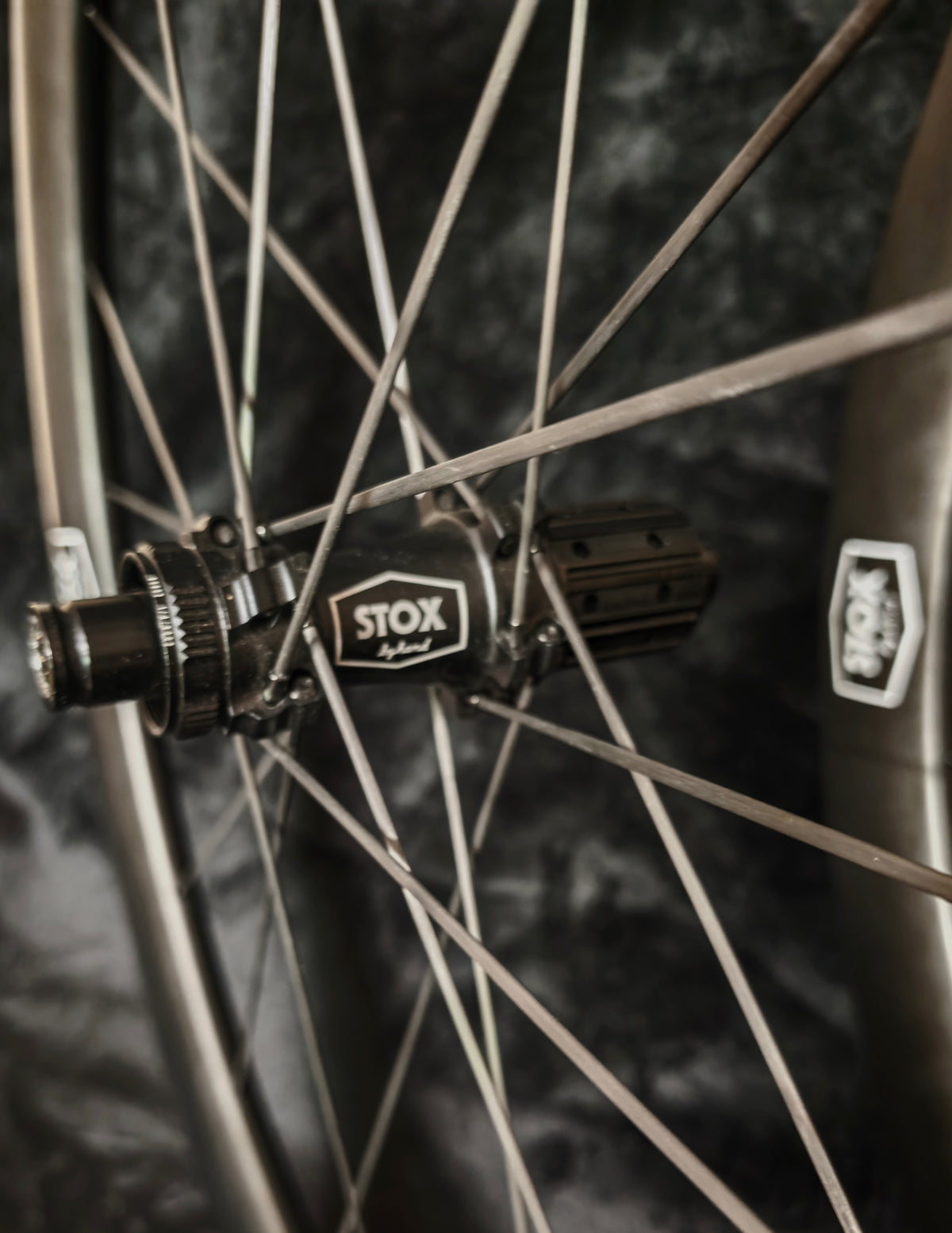 Carbon Spoked 5031 (1281 grams)