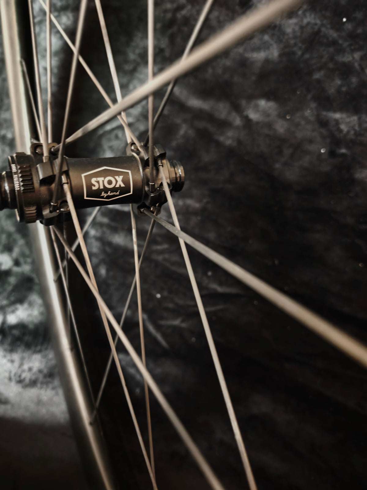 Carbon Spoked 5031 (1281 grams)